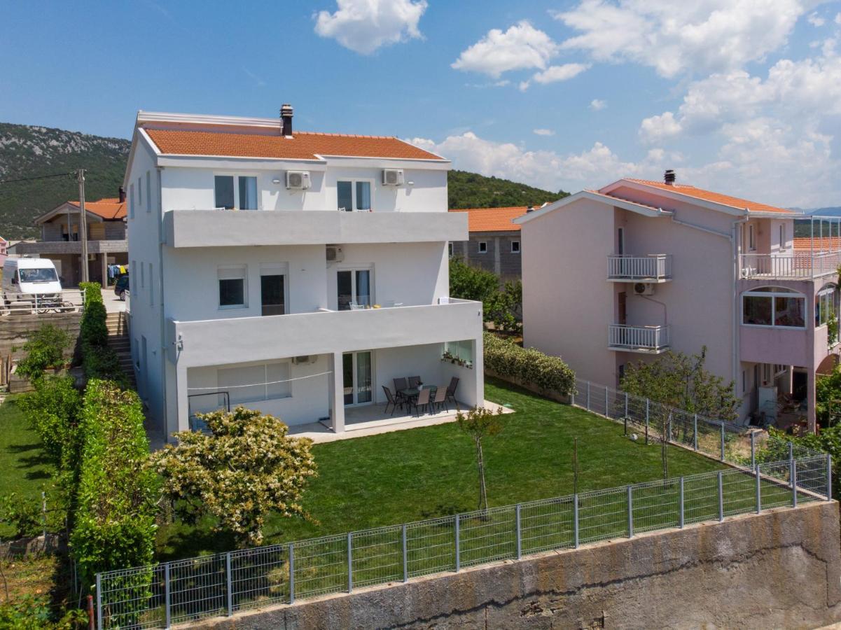 Apartmani Mate Neum Luaran gambar